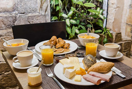 Hotel Aston Paris continental breakfast