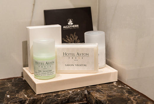 Hotel Aston Paris bathroom toiletries