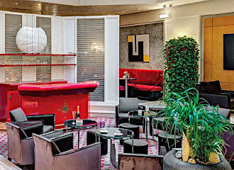 Hotel Astra Opera Bar and lounge area