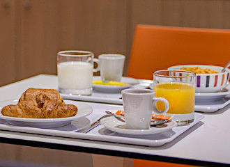 Hotel Bel Oranger Paris continental breakfast