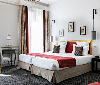 Hotel Bradford Elysees twin bedroom