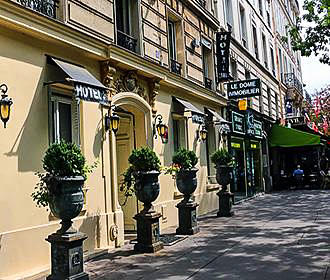 Hotel Camelia Nation Paris facade