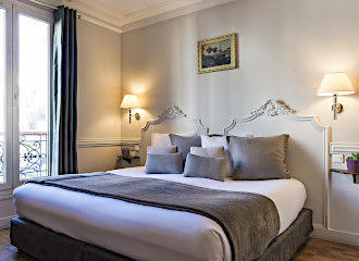 Hotel de la Porte Doree exclusive double room