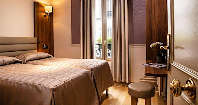 Hotel de la Tour Eiffel twin room