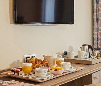 Hotel de Sevigne breakfast room service