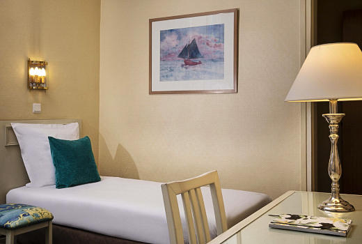 Hotel de Suez single room