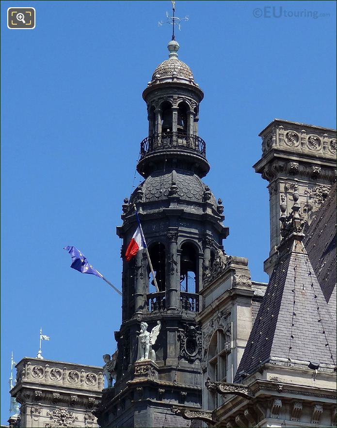 Hotel de Ville bell tower and statues