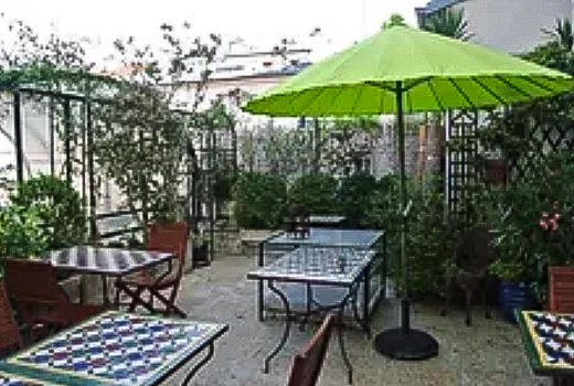 Hotel Denfert-Montparnasse courtyard