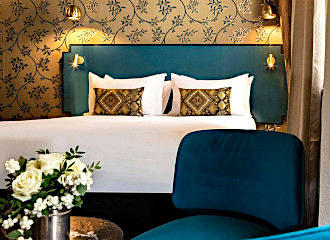 Hotel des Deux-Iles double room blue
