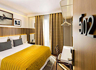 Hotel Eiffel Turenne double room 502