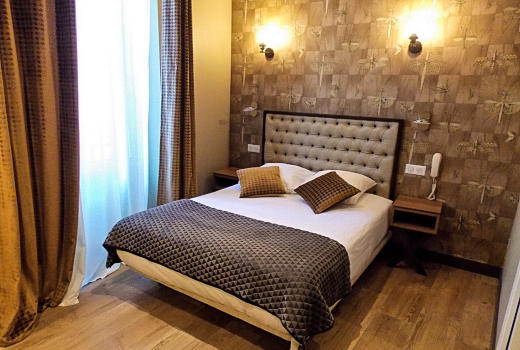 Hotel Excelsior-Batignolles double room brown