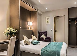 Hotel France Albion bedroom