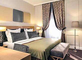 Hotel Galileo bedroom suite