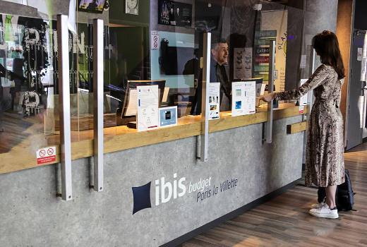 Hotel ibis budget Paris La Villette reception