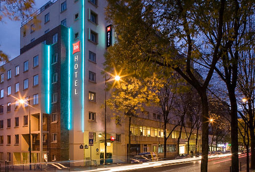 Hotel ibis Paris Italie Tolbiac facade