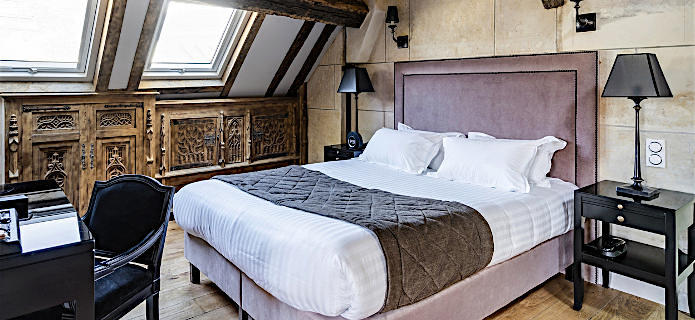 Hotel Le Presbytere junior suite prestige top floor bedroom two