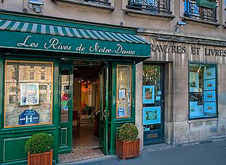 Hotel Les Rives de Notre Dame entrance