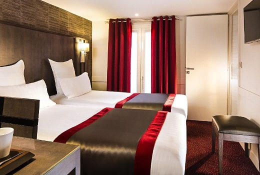 Hotel Mondial twin room