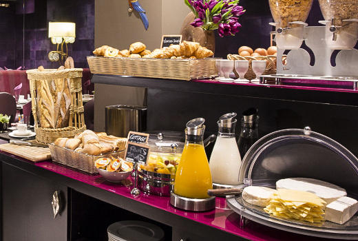 Hotel Mondial breakfast bar