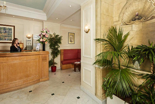 Hotel Montparnasse Daguerre reception area