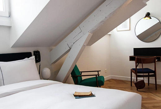 Hotel Rendez-Vous attic room