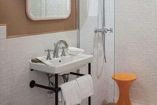 Hotel Saint-Andre des Arts en suite bathroom