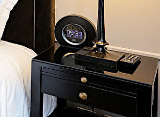 Hotel Saint-Louis Pigalle bedroom bluetooth clock