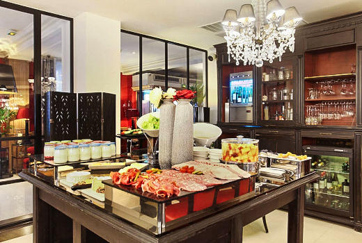 Hotel Trianon Rive Gauche breakfast bar