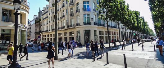 Avenue des Champs Elysees