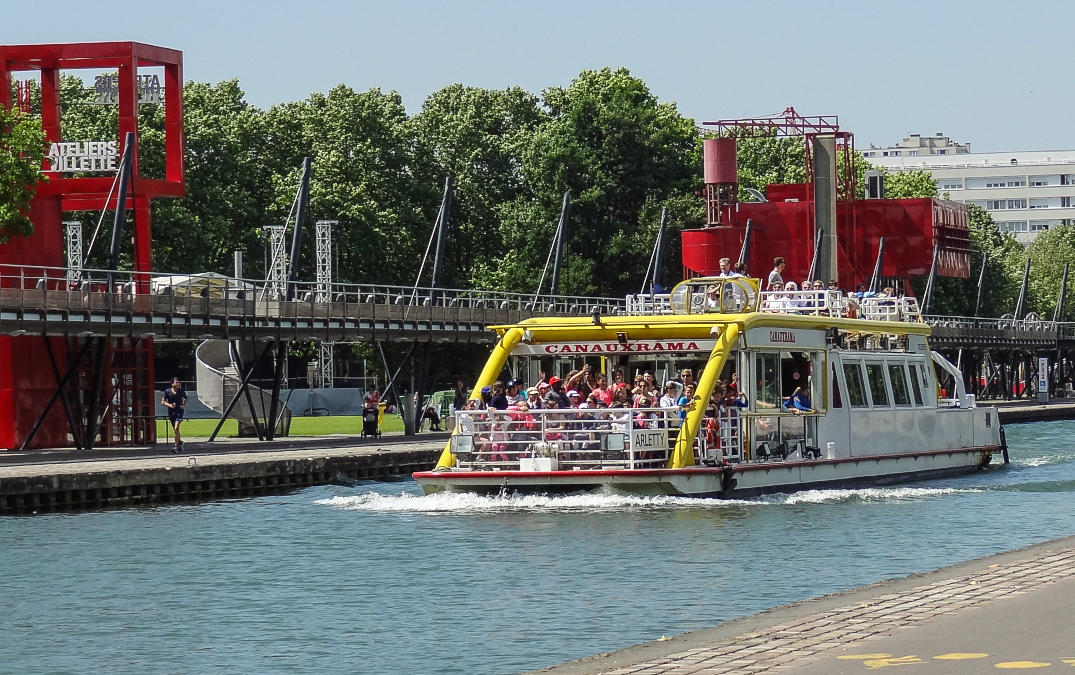 Canauxrama sightseeing boat cruises