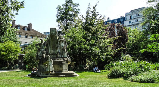 Square Claude-Nicolas Ledoux Paris