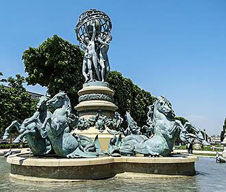 Jardin des Grands Explorateurs water fountain