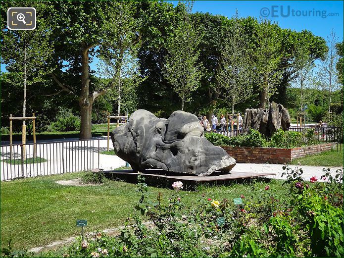 Quartz mineral deposit in Jardin des Plantes