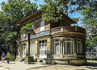 Pavillon Davioud inside Jardin du Luxembourg