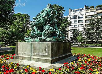 Triomphe de Silene inside Jardin du Luxembourg