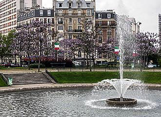 Jardin Francoise-Giroud water fountain