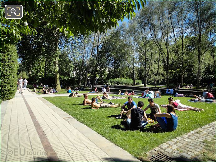 Grass areas inside Yitzhak Rabin