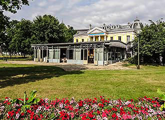 Jardins des Champs Elysees Pavillon Ledoyen