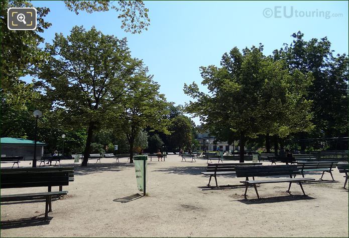 Jardin des Champs Elysees Paris garden benches