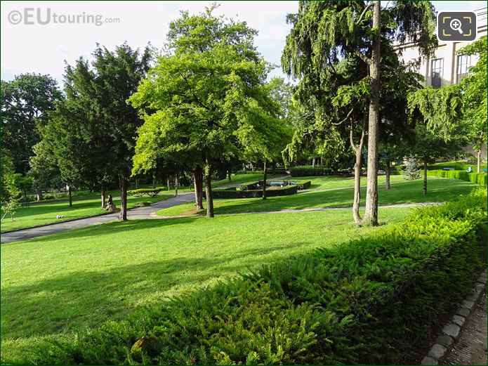 English garden section in Jardins du Trocadero looking South