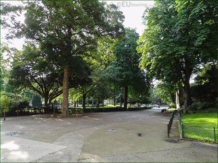 West path in Jardins du Trocadero looking South East