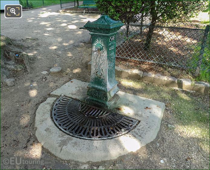 Grate of Wallace Fountain, Jardins du Trocadero, Paris