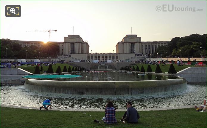 Front view of central water basin in Trocadero Gardens