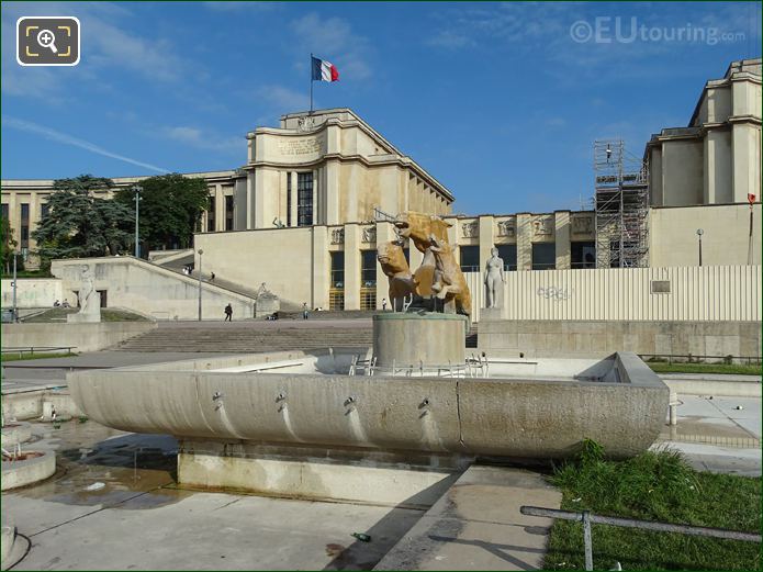 Palais de Chaillot viewed NW from Warsaw Fountain, Jardins du Trocadero