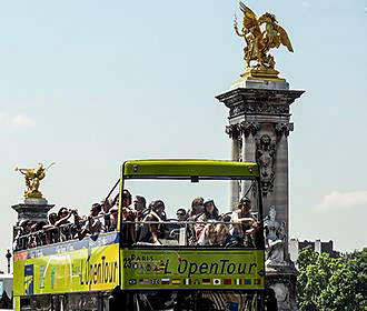 L’OpenTour bus Pont Alexandre III