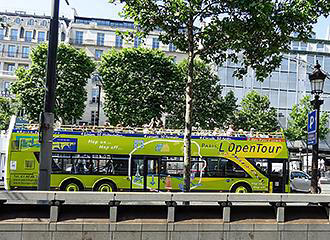 L’OpenTour bus Champs Elysees