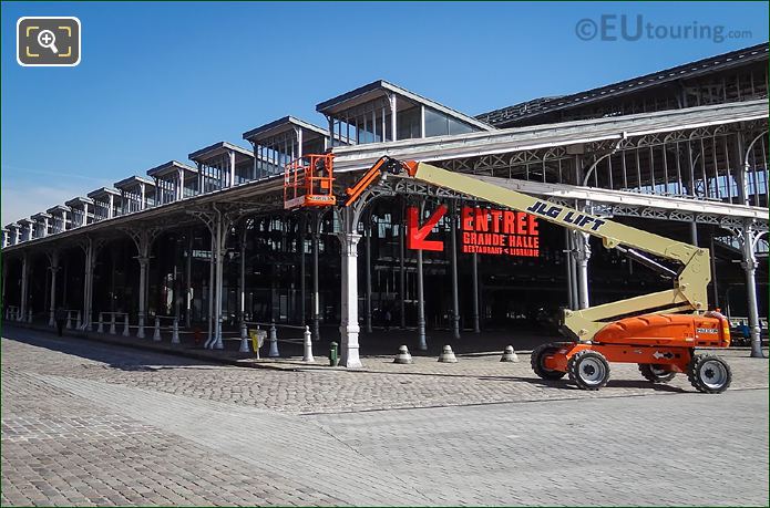 La Grande Halle south corner