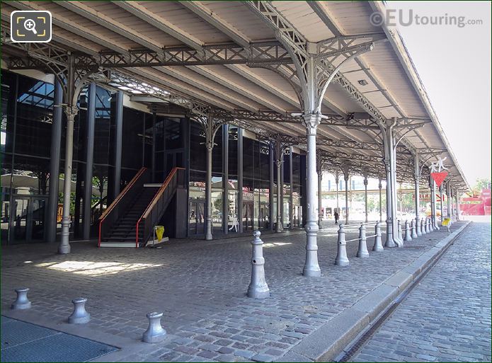 La Grande Halle stone cobbled walkways