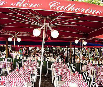 Outside tables at La Mere Catherine Restaurant