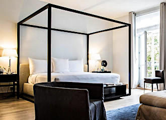 La Reserve Paris Apartments 1 bedroom garden view bed
